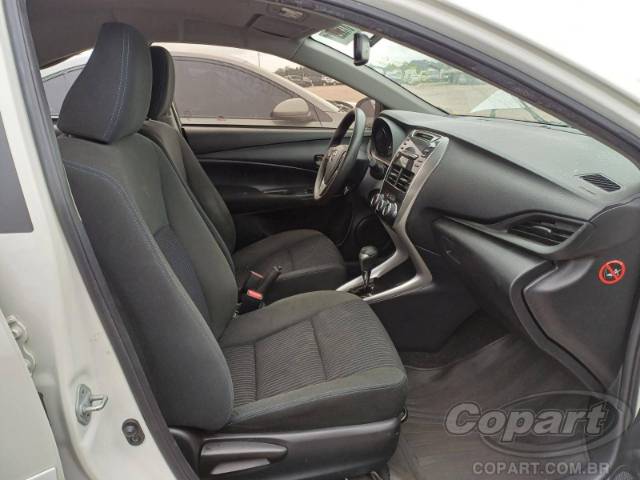 2019 TOYOTA YARIS SEDA 