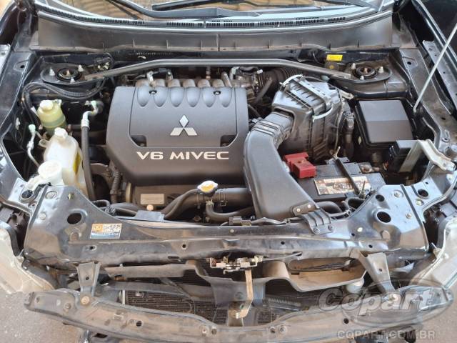 2011 MITSUBISHI OUTLANDER 