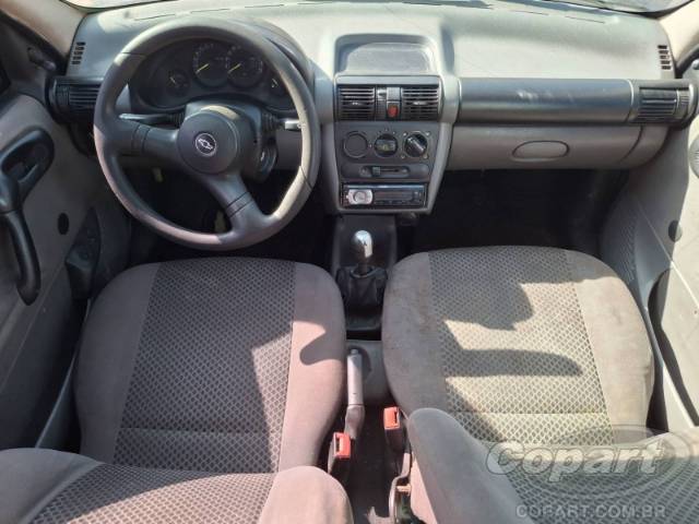 2011 CHEVROLET CLASSIC 
