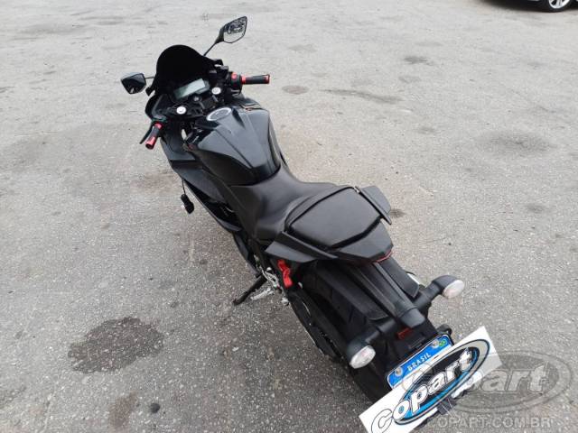 2025 YAMAHA YZF R15 