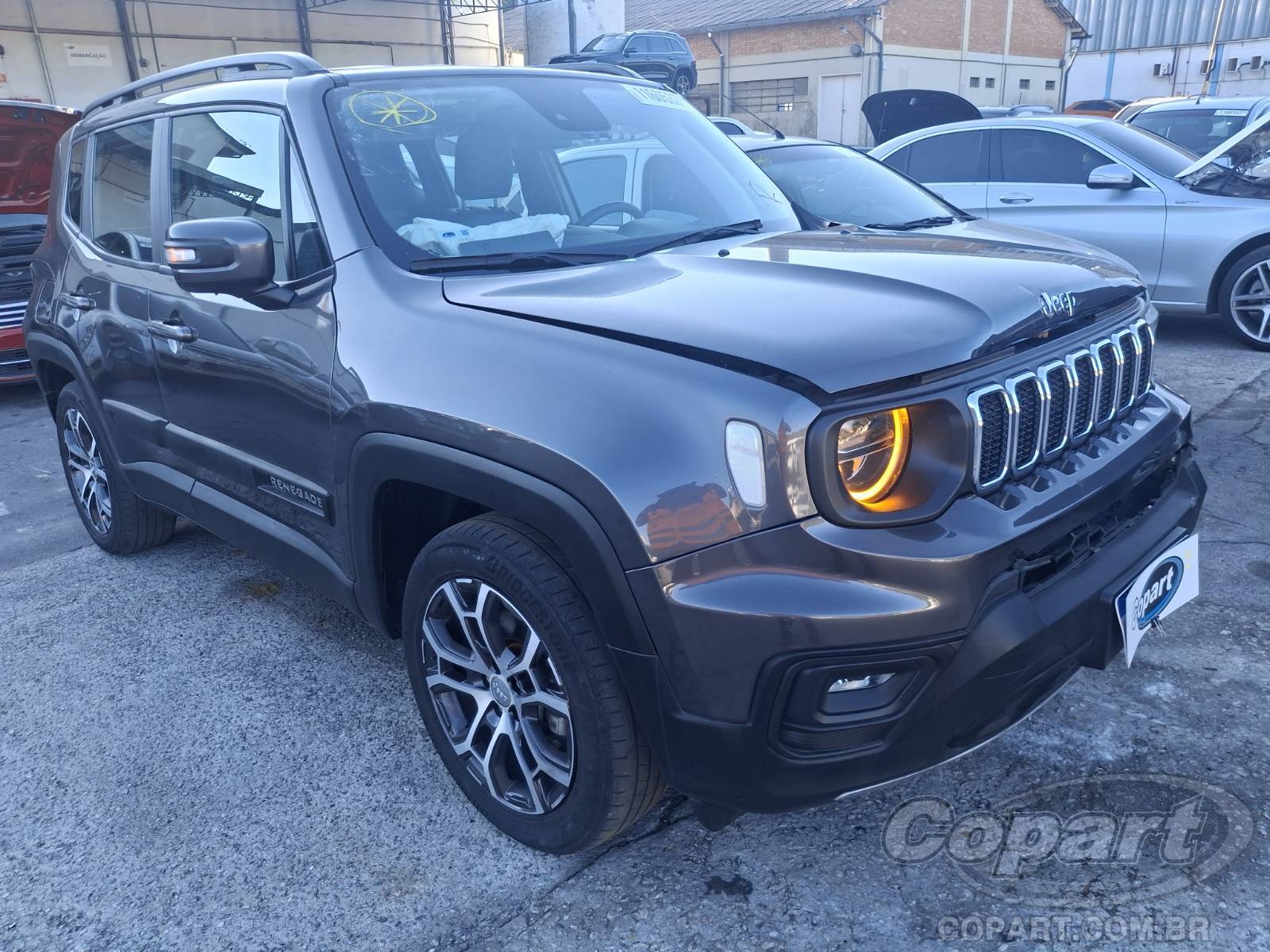 Jeep Renegade 2022 em leilão