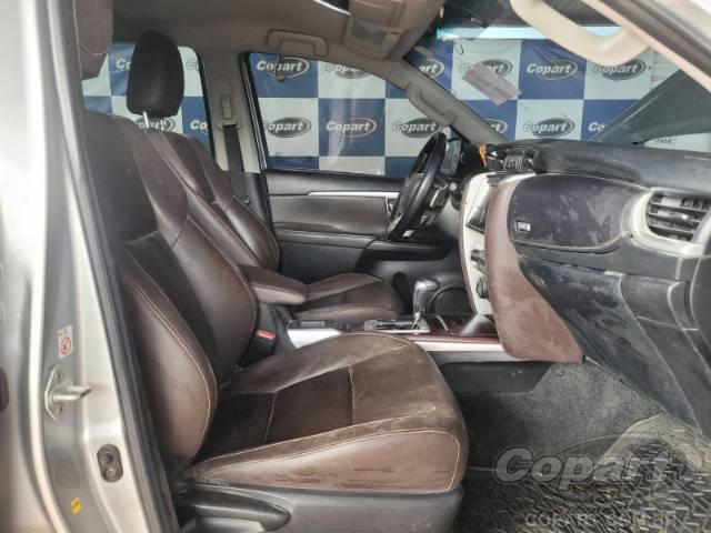 2017 TOYOTA HILUX SW4 