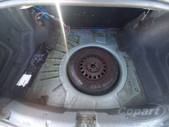 2003 CHEVROLET CORSA SEDAN 