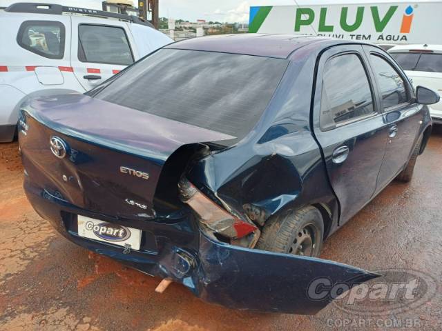 2015 TOYOTA ETIOS SEDA 