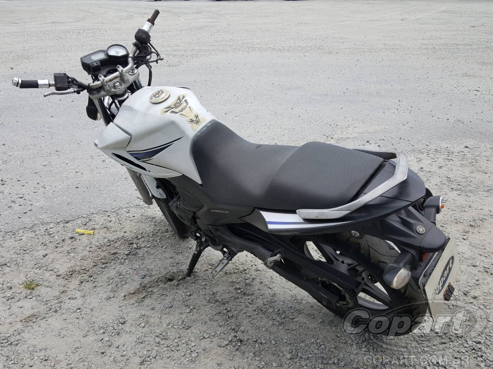 Foto 3: 2014 YAMAHA FAZER