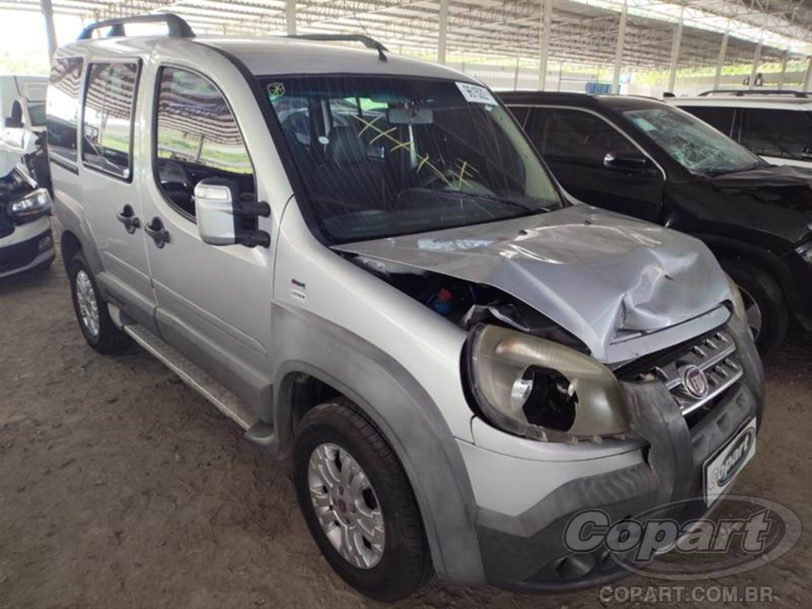 Veículo Fiat Doblo FIAT DOBLO ADVENTURE 1.8 16V E.TORQ 2010 2011 em leilão