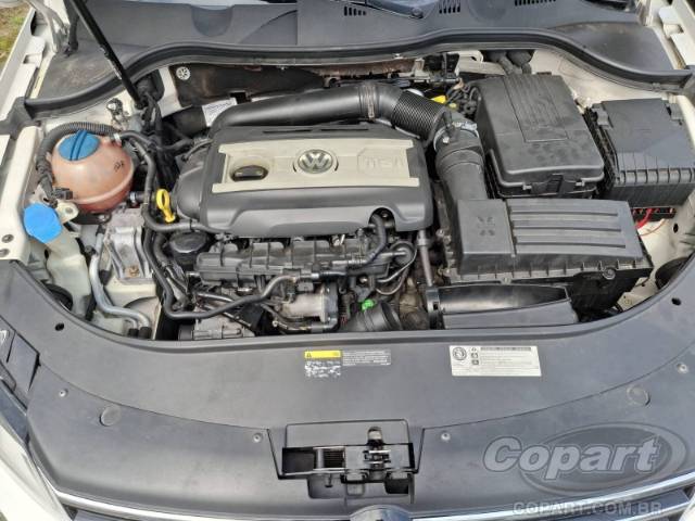 2014 VOLKSWAGEN PASSAT 