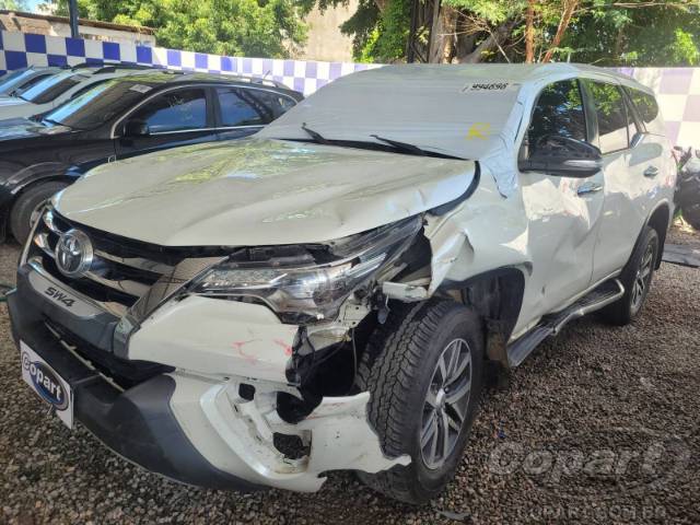 2017 TOYOTA HILUX SW4 