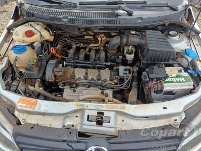 2015 VOLKSWAGEN VOYAGE 