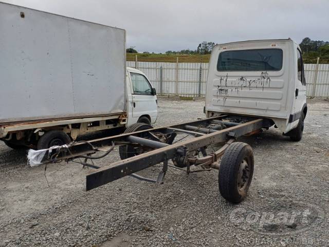2013 IVECO DAILY CHASSI 
