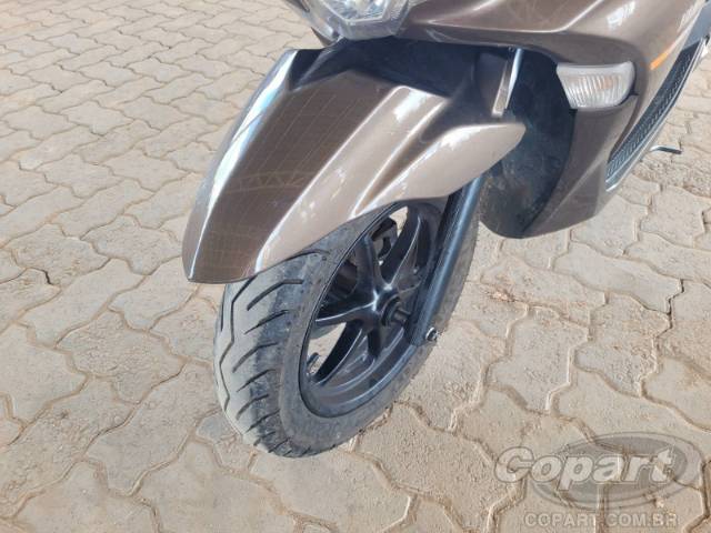 2025 YAMAHA FLUO 