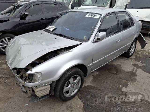 2000 TOYOTA COROLLA 