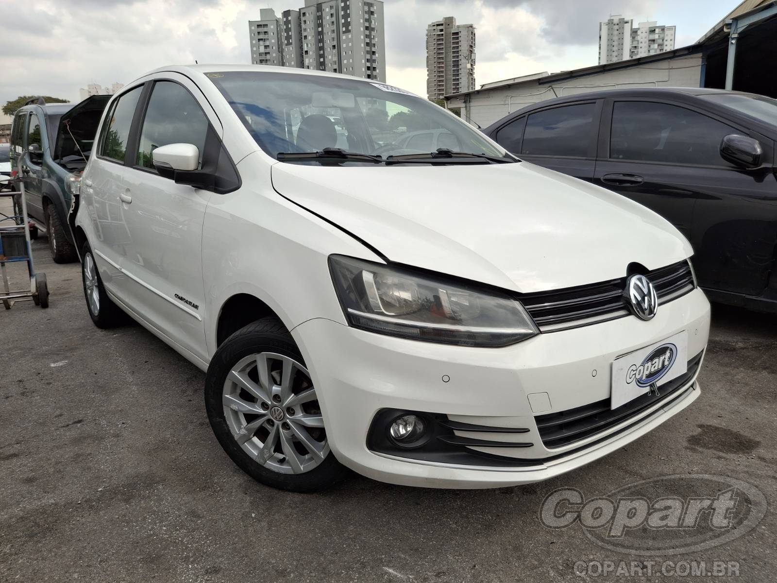 Veículo VW - VolksWagen Fox VOLKSWAGEN FOX 2015 Comfortline 1.0 Total Flex 2015 em leilão
