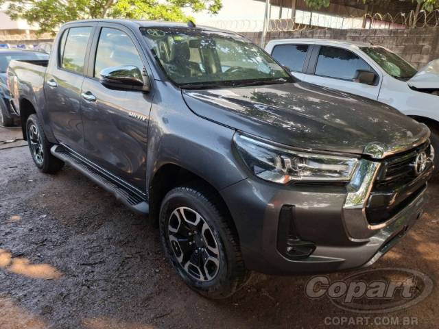 2025 TOYOTA HILUX CD 