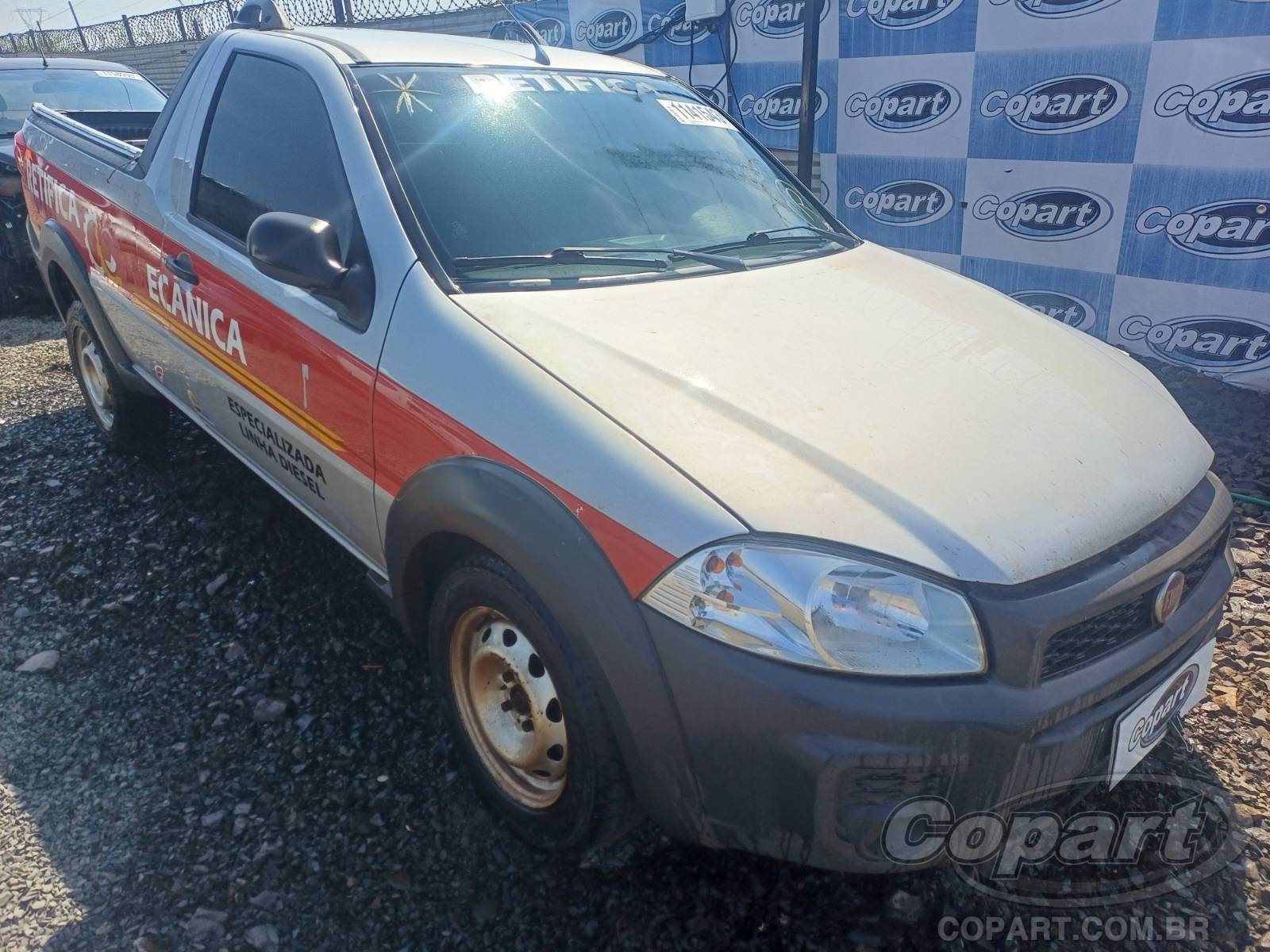 Veículo Fiat Strada Fiat Strada Working 1.4 2016 Colisão 2016 em leilão