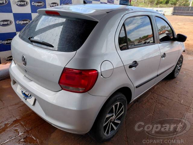 2015 VOLKSWAGEN GOL 