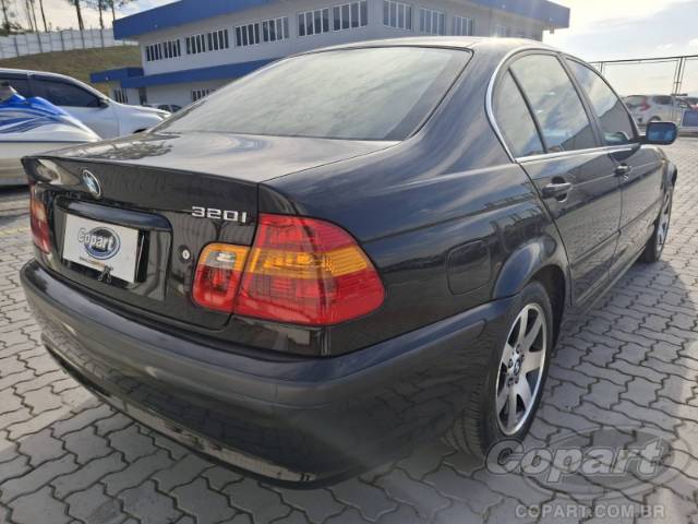 2002 BMW SERIE 3 