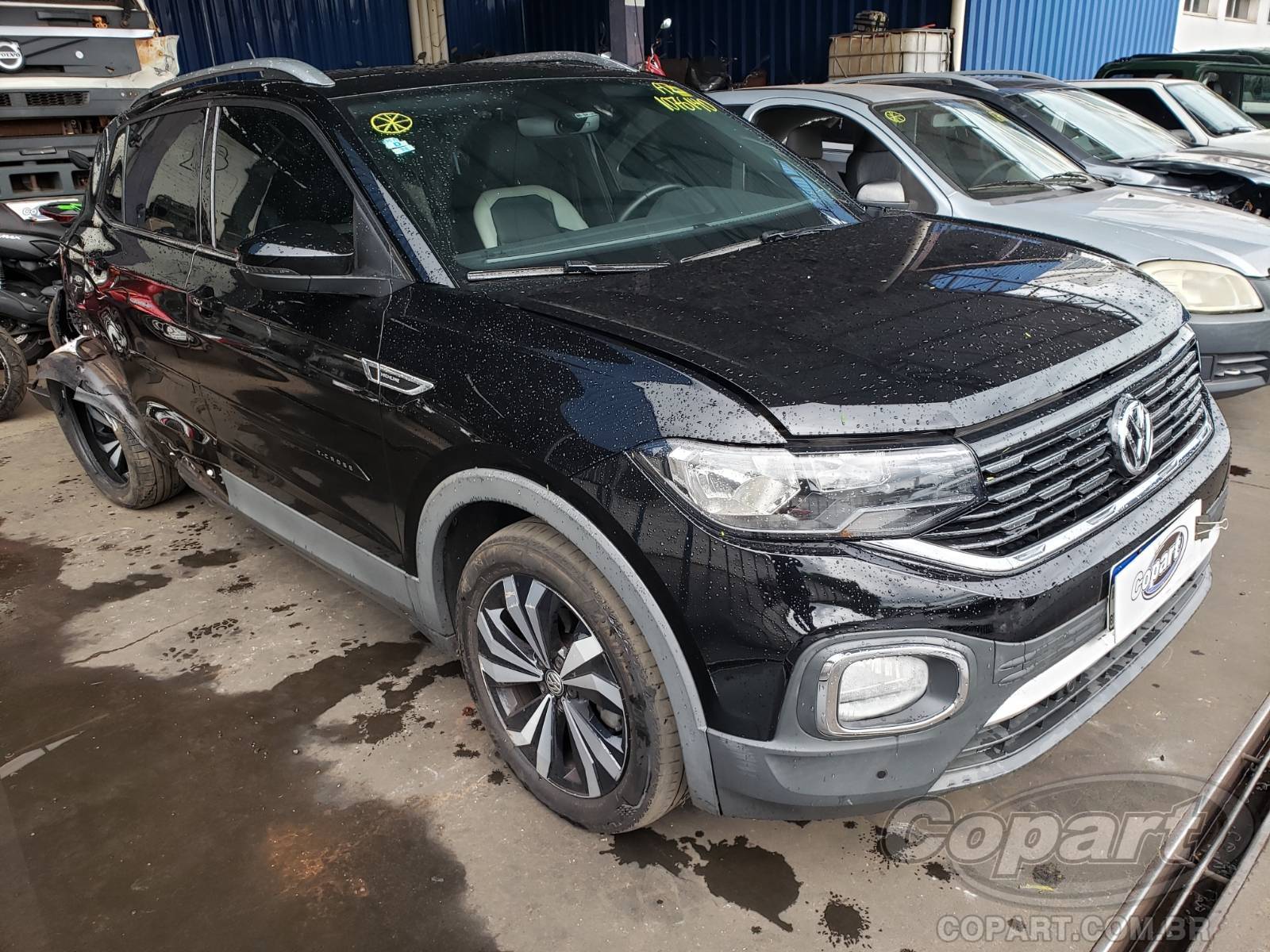 VOLKSWAGEN T-CROSS 2021