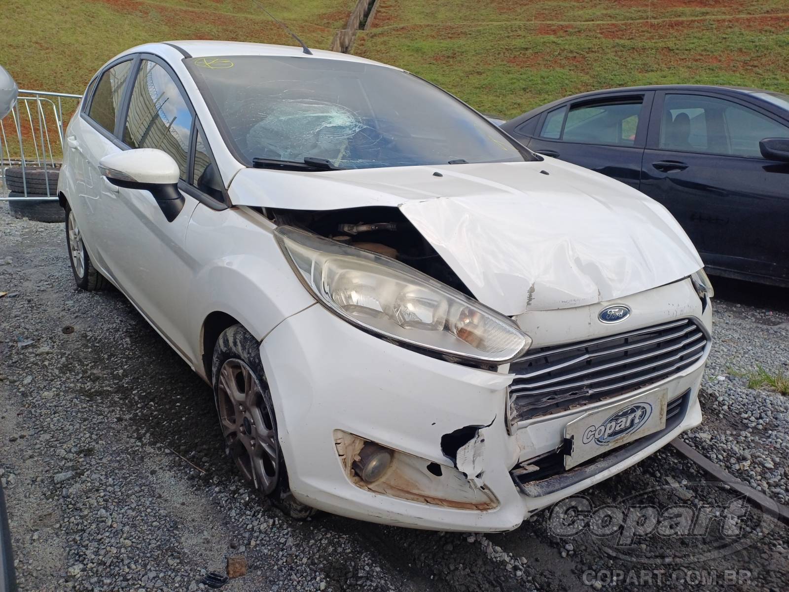 Ford Fiesta SE 1.6 16V Sigma 2014 Colisão Média Monta
