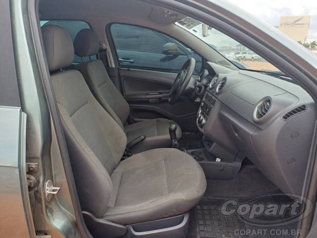 2012 VOLKSWAGEN VOYAGE 