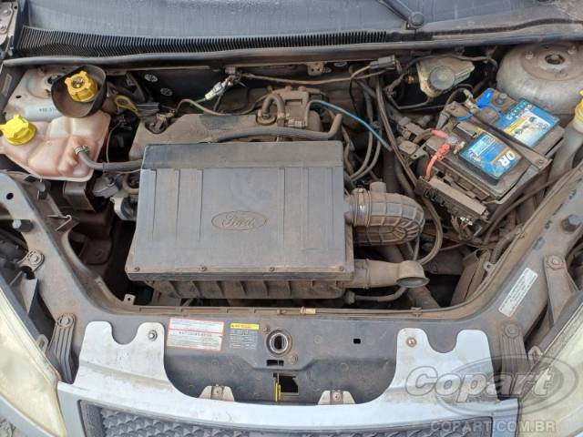 2010 FORD FIESTA SEDAN 