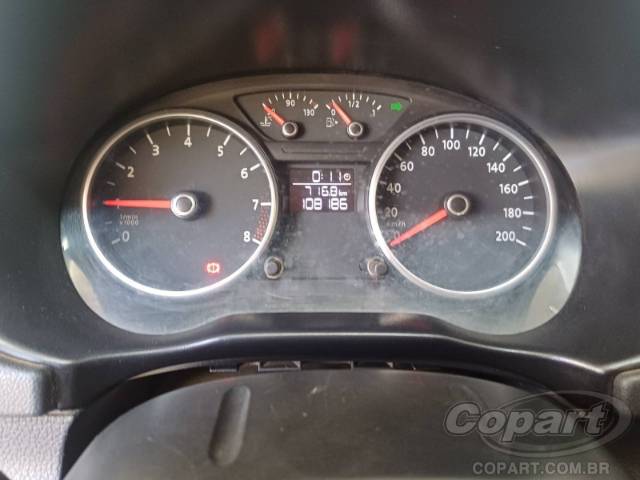 2011 VOLKSWAGEN VOYAGE 