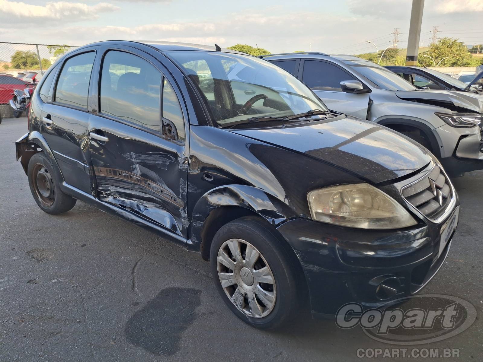 Citroen C3 Exclusive 1.4 2010 Médio Dano Lateral