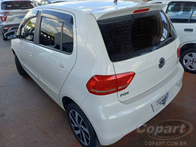 2015 VOLKSWAGEN FOX 