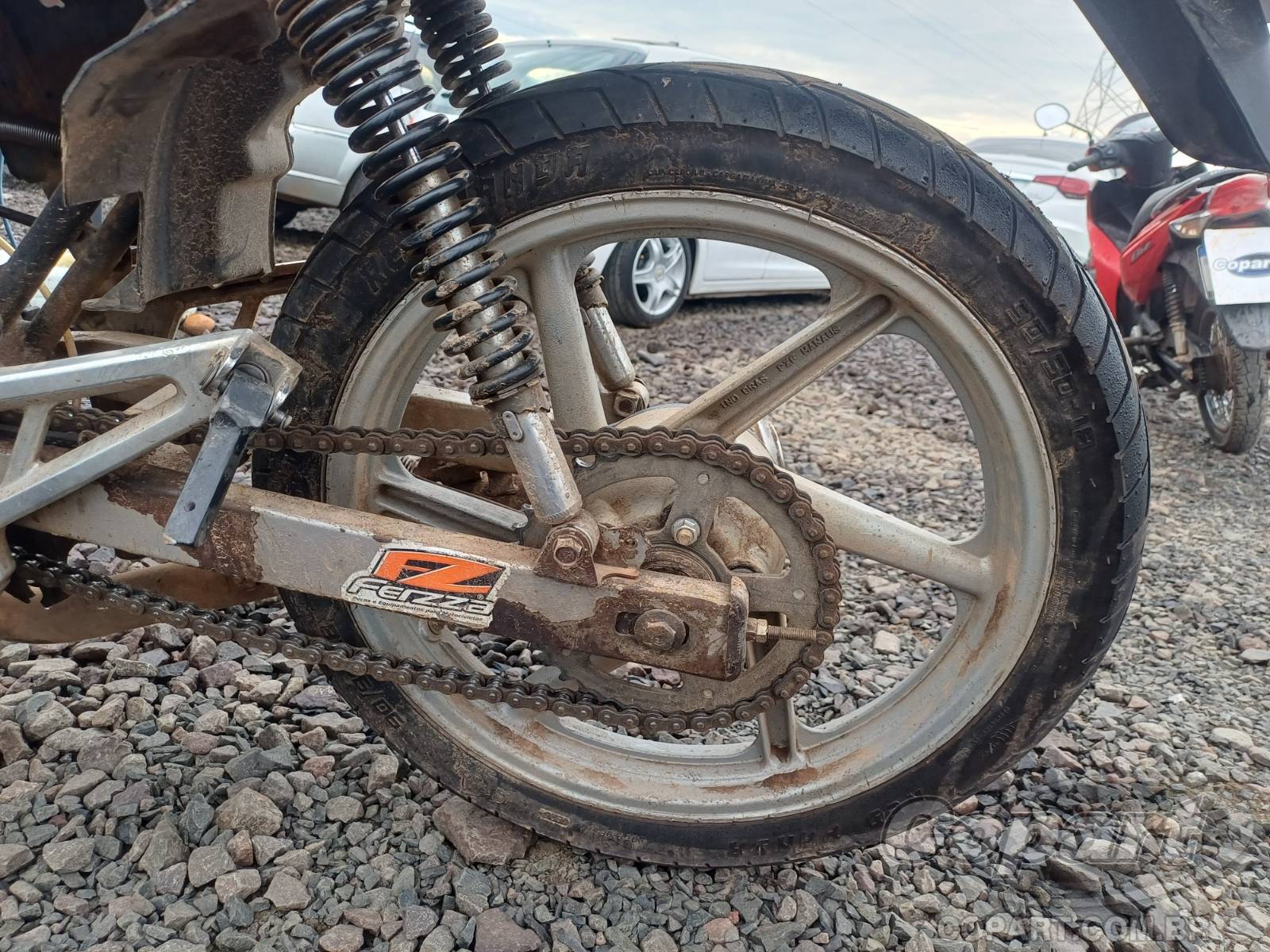Foto 7 de 10: 2002 HONDA CBX 200