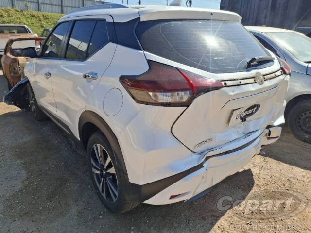 2022 NISSAN KICKS 