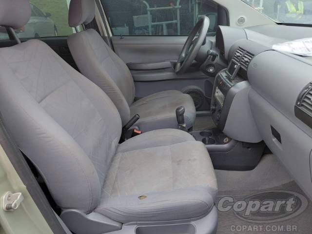 2009 VOLKSWAGEN SPACEFOX 