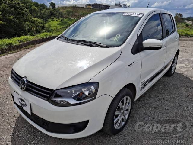2013 VOLKSWAGEN FOX 