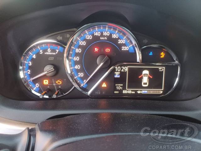 2025 TOYOTA YARIS SEDA 