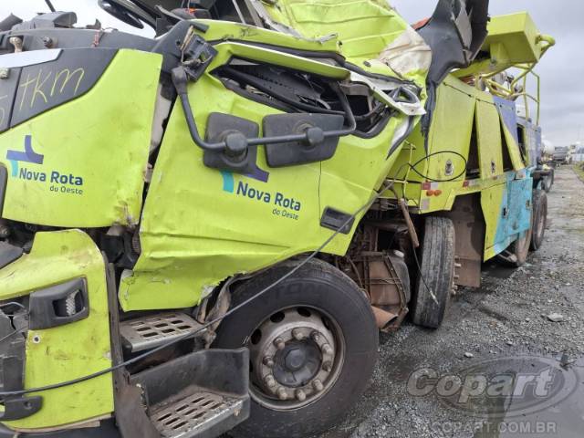 2021 VOLVO FMX 
