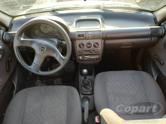 2005 CHEVROLET CLASSIC 