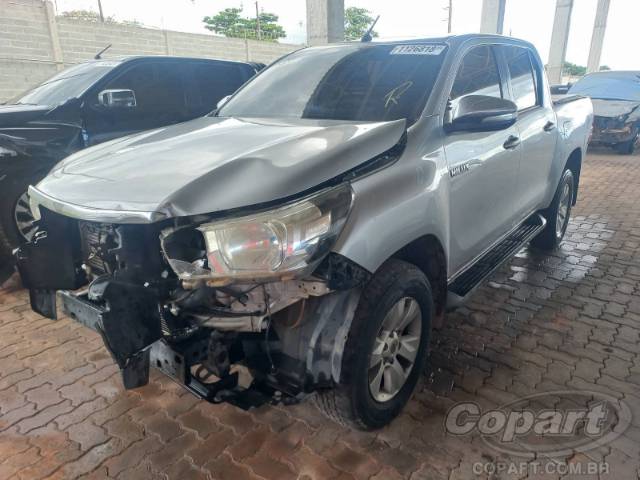 2017 TOYOTA HILUX CD 