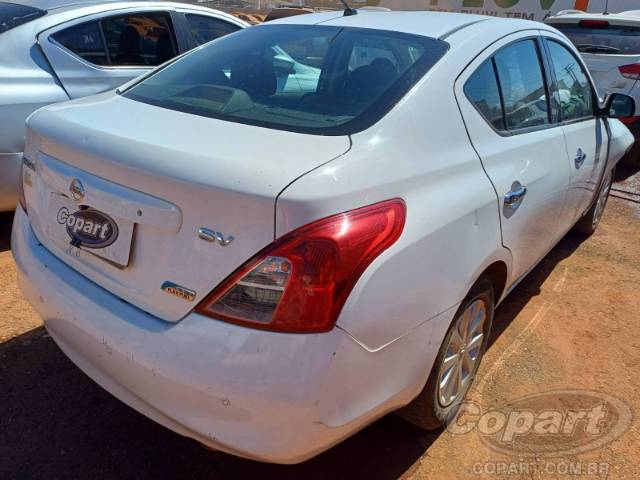 2014 NISSAN VERSA 