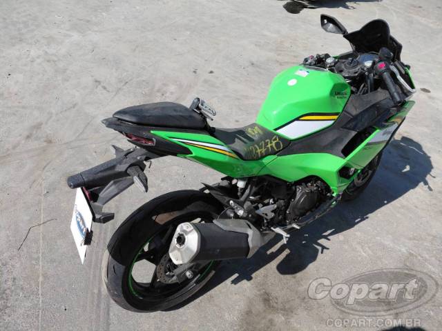 2025 KAWASAKI NINJA 500 