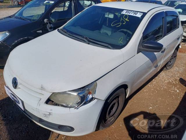 2013 VOLKSWAGEN GOL 