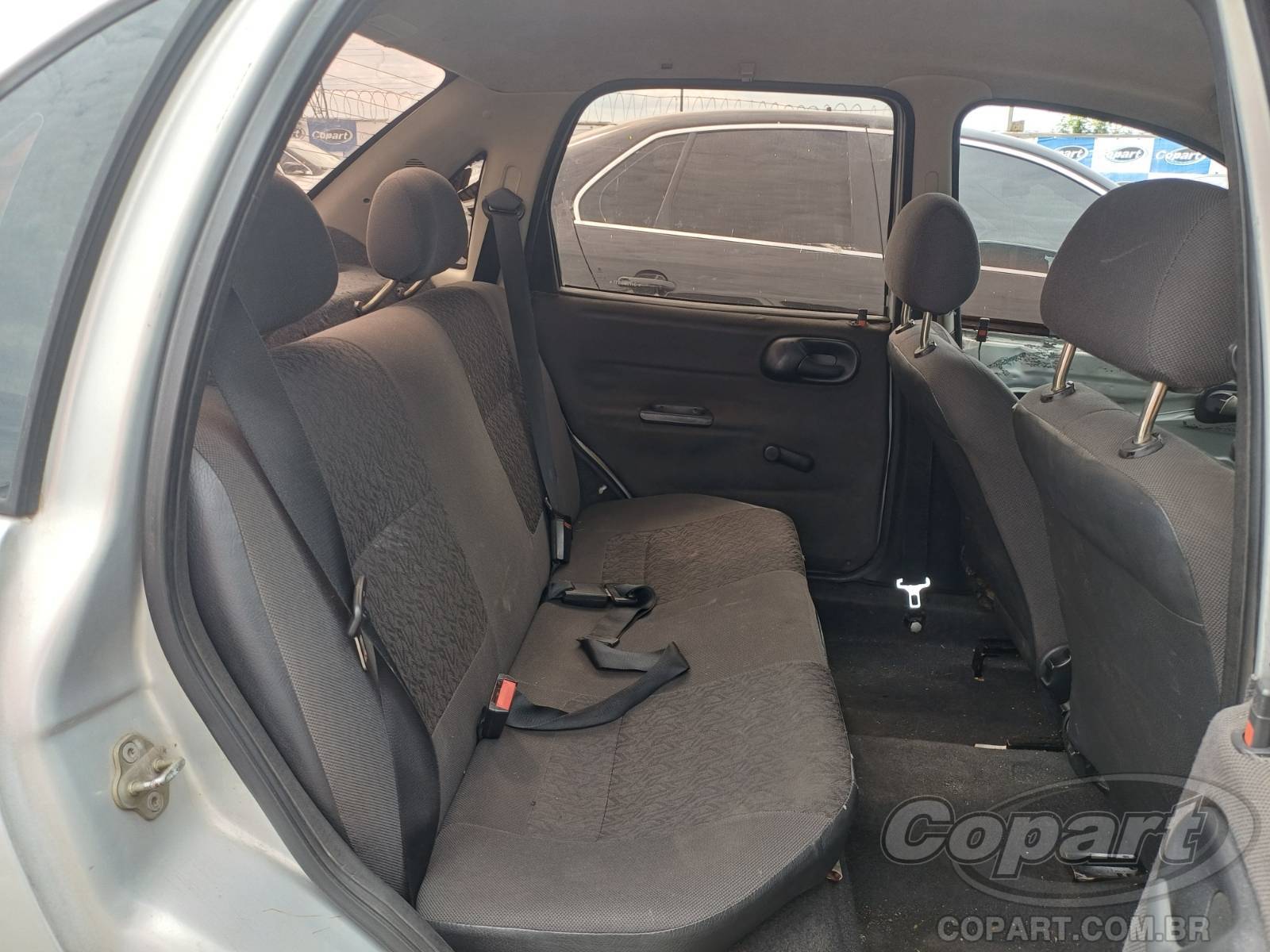 Foto 6 de 11: 2003 CHEVROLET CORSA SEDAN