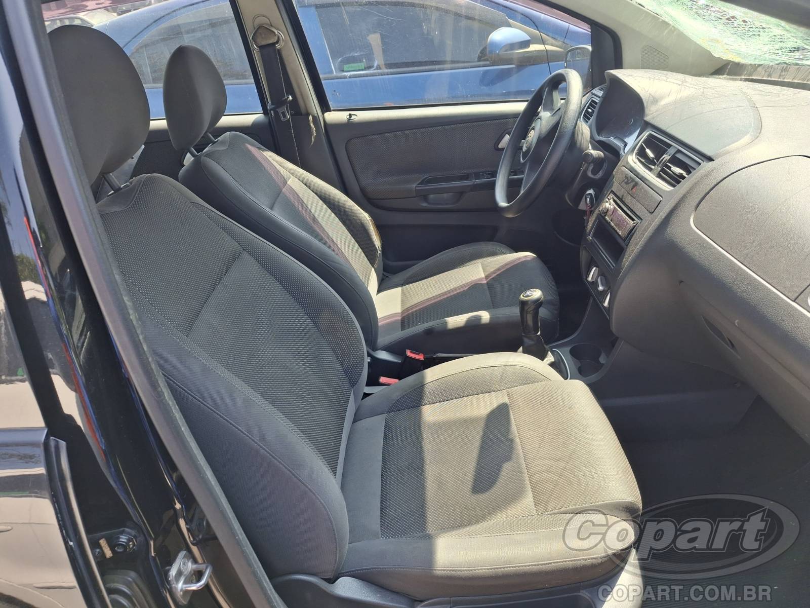 2011 VOLKSWAGEN FOX — foto 5 de 10