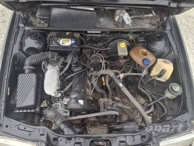 2003 VOLKSWAGEN SANTANA 
