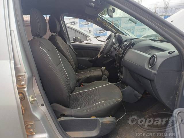 2020 RENAULT DUSTER OROCH 