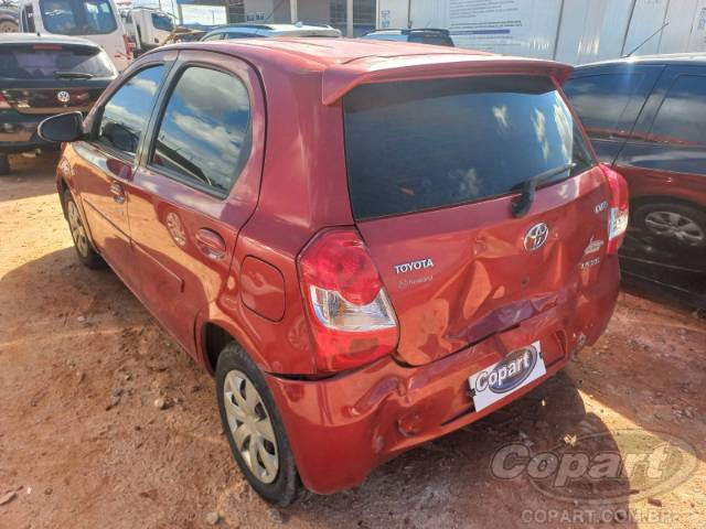 2015 TOYOTA ETIOS 
