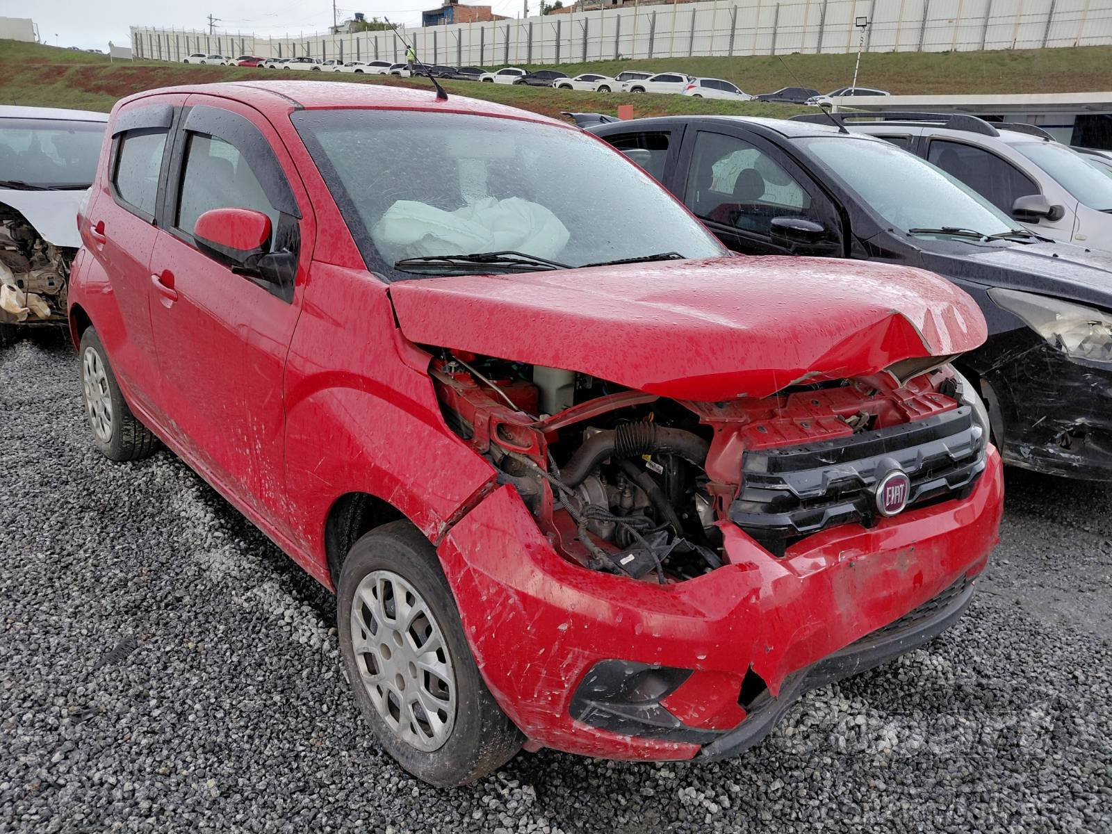 Fiat Mobi 2017 em leilão