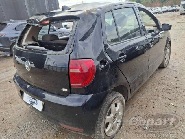 2011 VOLKSWAGEN FOX 
