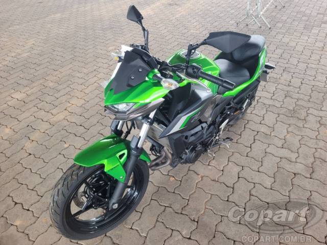 2025 KAWASAKI Z500 