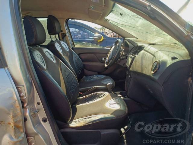 2019 RENAULT SANDERO 
