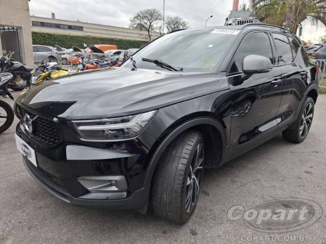2019 VOLVO XC40 