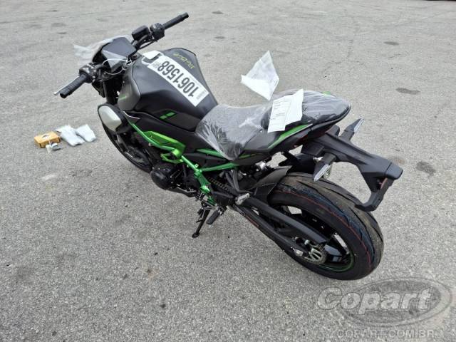 2026 KAWASAKI Z900 
